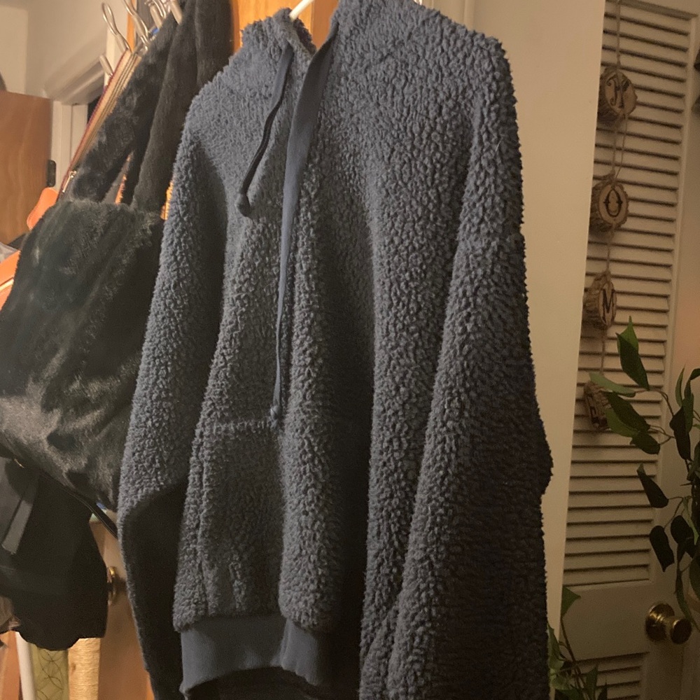 American Eagle Navy Hooded Fuzzy Sweater XL
